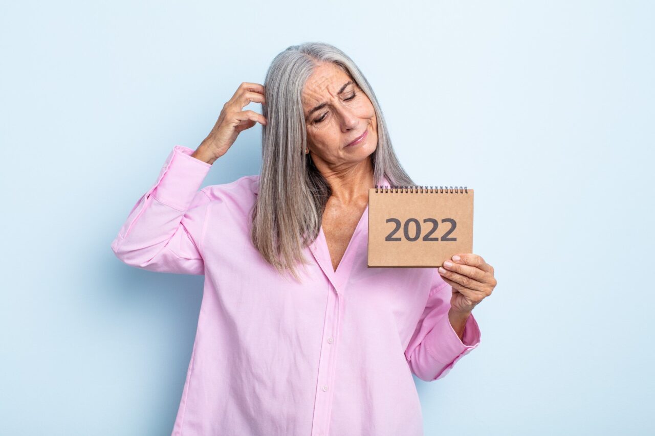 La ce vârstă începe menopauza și ce factori pot influența momentul apariției