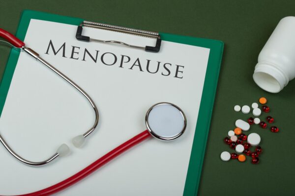 Bufeurile la menopauză: ce opțiuni de tratament se discută