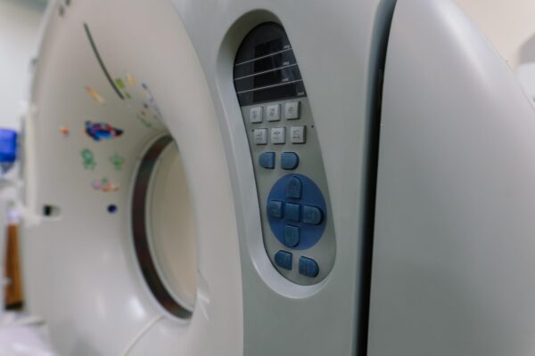 PET-CT: când este util în oncologie și ce limite are